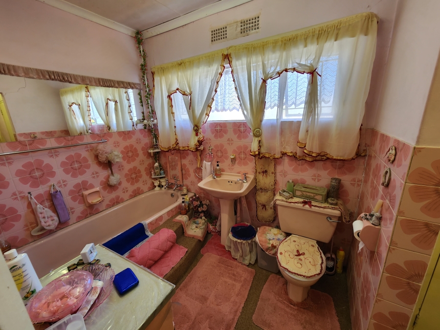 5 Bedroom Property for Sale in Sasolburg Ext 5 Free State